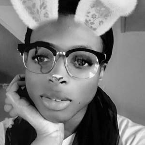 Meet your Posher, Delilah